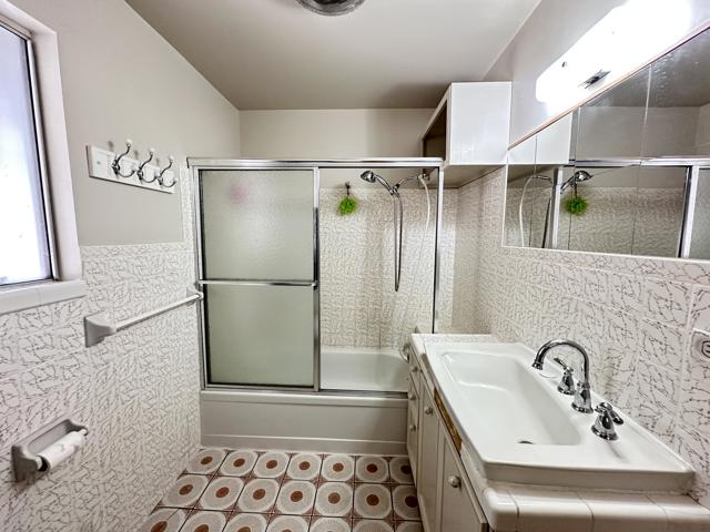 53430 Sherman Drive, Idyllwild CA: https://media.crmls.org/mediaz/33c363ea-17d4-41b5-98cc-b3bd5bfe493e.jpg
