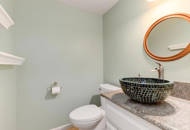 Detail Gallery Image 15 of 32 For 4609 Zamora Way, Oceanside,  CA 92056 - 2 Beds | 2/1 Baths