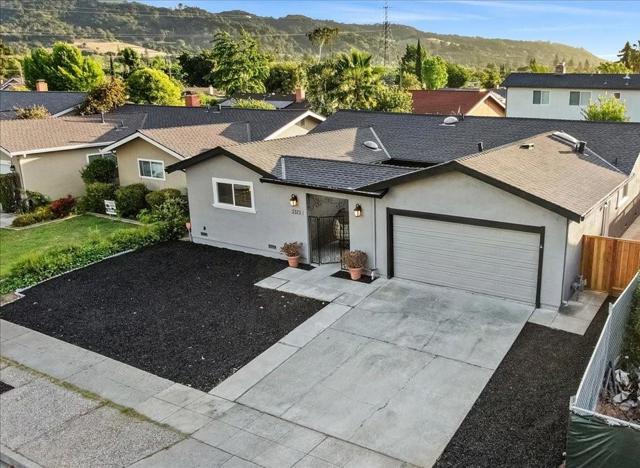 5375 Roxanne Drive, San Jose CA: https://media.crmls.org/mediaz/33c38ab4-a058-4d3f-8671-ba1b315442a4.jpg