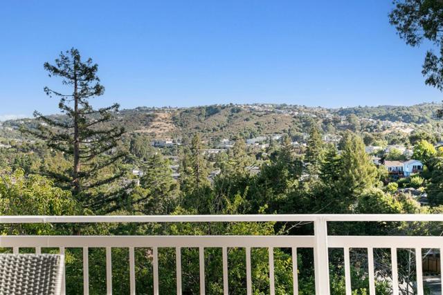 1735 Terrace Drive, Belmont CA: https://media.crmls.org/mediaz/33c51744-827c-4998-8a5b-f9753f800e50.jpg