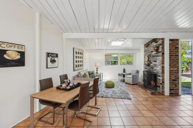 342 Carolina Lane, Palo Alto CA: https://media.crmls.org/mediaz/33c63b0b-0b48-4851-a705-e44782549476.jpg