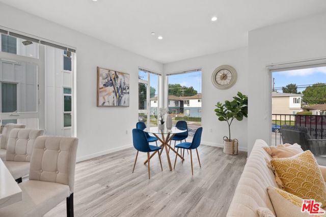 5110 Cahuenga Boulevard, North Hollywood CA: https://media.crmls.org/mediaz/33c68d43-e7bc-4887-8175-71ea3ffdd4d9.jpg