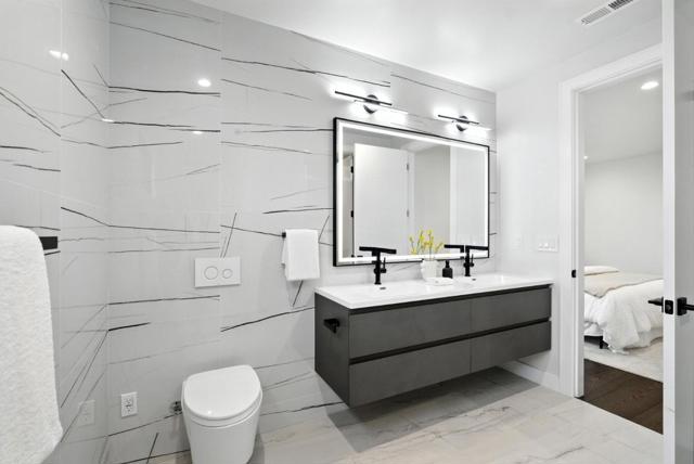 651 41st Avenue, San Francisco CA: https://media.crmls.org/mediaz/33c6b920-fb9e-4269-9d27-e8e5ead846b5.jpg