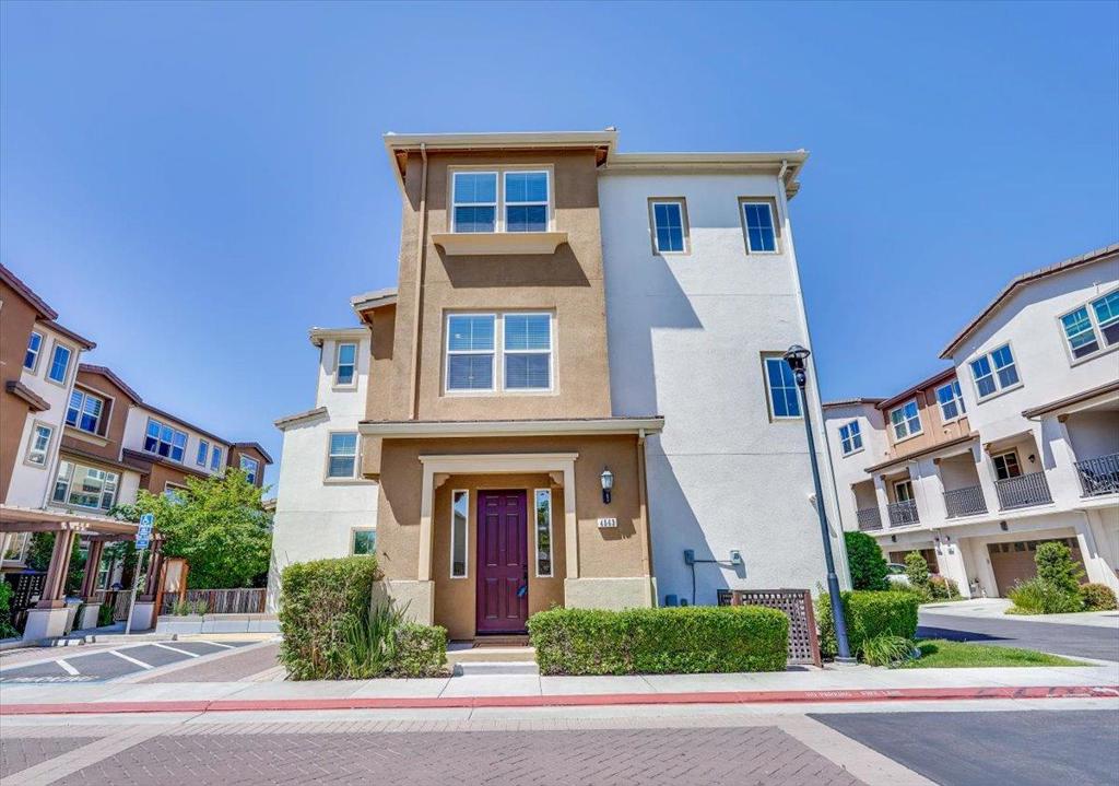 4563 Huntington Lane