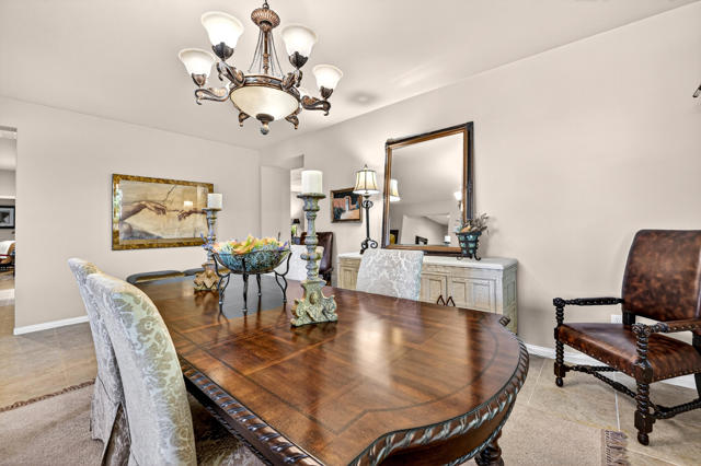 39492 Camino Piscina, Indio CA: https://media.crmls.org/mediaz/33c90bcc-22eb-4703-bfc5-7a7be662b8e5.jpg