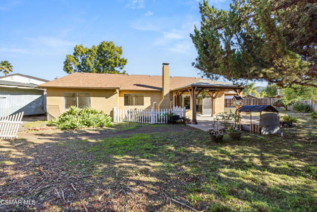 4260 Dalewood Circle, Newbury Park CA: https://media.crmls.org/mediaz/33c96ec3-e73b-4841-a09a-77c38672a5ff.jpg