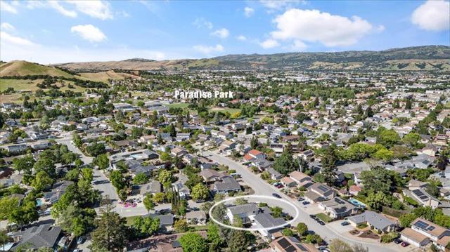 670 Roble Drive, Morgan Hill CA: https://media.crmls.org/mediaz/33cb345d-222e-44ac-8190-690c5d309db4.jpg