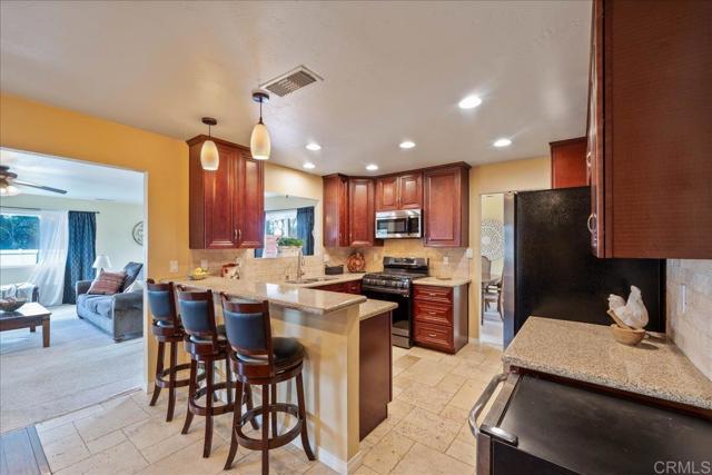 Detail Gallery Image 7 of 21 For 1402 Keyser Rd, Ramona,  CA 92065 - 4 Beds | 2 Baths