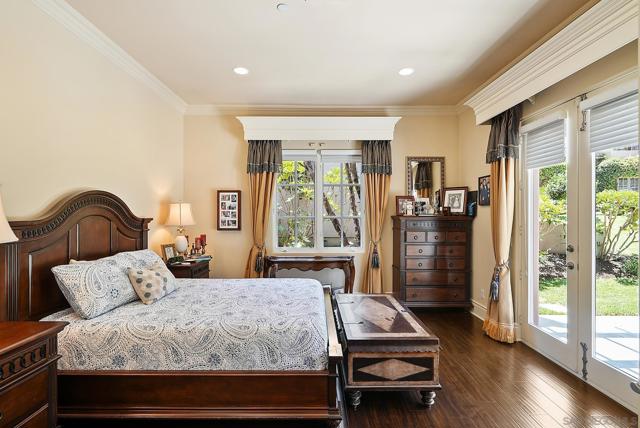 16356 Rambla De Las Flores, Rancho Santa Fe CA: https://media.crmls.org/mediaz/33cd90c7-962c-475d-b541-de2ac8c33b66.jpg