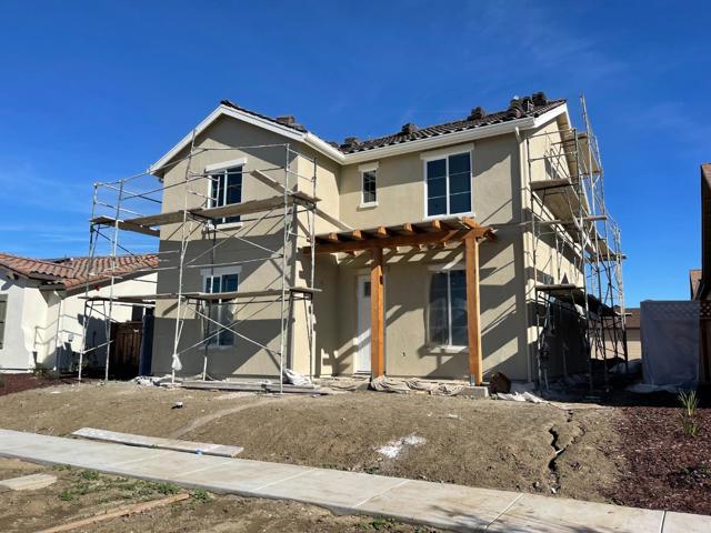 790 Livingston Avenue, King City CA: https://media.crmls.org/mediaz/33cd93ee-f402-464a-a862-23f6acf0a8b9.jpg