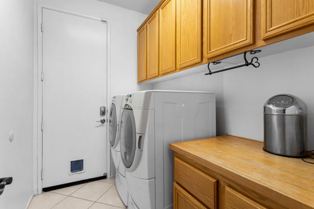 74629 Lavender Way, Palm Desert CA: https://media.crmls.org/mediaz/33cdda71-f1af-449d-a5b9-5fcfd169c86b.jpg