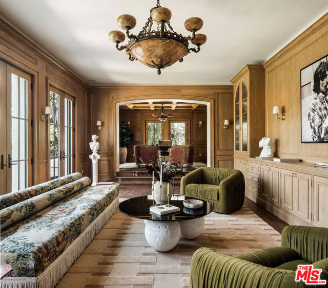 2110 Hill Drive, Los Angeles CA: https://media.crmls.org/mediaz/33cea598-1363-4d86-acf6-287ce99804fe.jpg