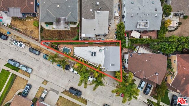 12440 Walsh Avenue, Los Angeles CA: https://media.crmls.org/mediaz/33cf00e6-1138-4478-9df3-f0134553af90.jpg
