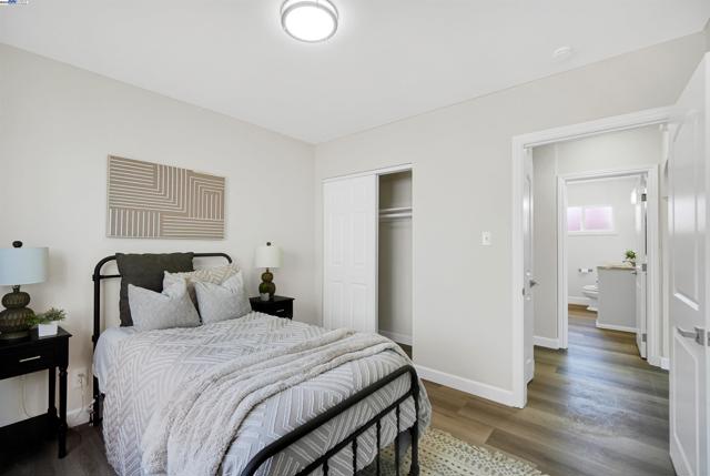23639 Odom Dr, Hayward CA: https://media.crmls.org/mediaz/33cf4ba1-7000-449c-a87e-f94cf2e991fa.jpg