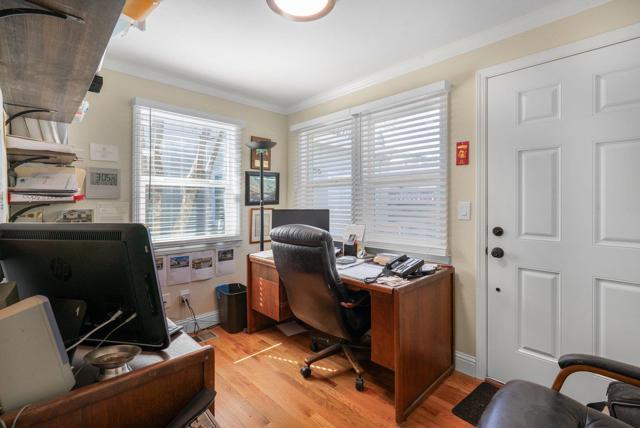 2659 Garfield Street, San Mateo CA: https://media.crmls.org/mediaz/33d02294-3ef8-4aec-bc58-fdac3621ea34.jpg