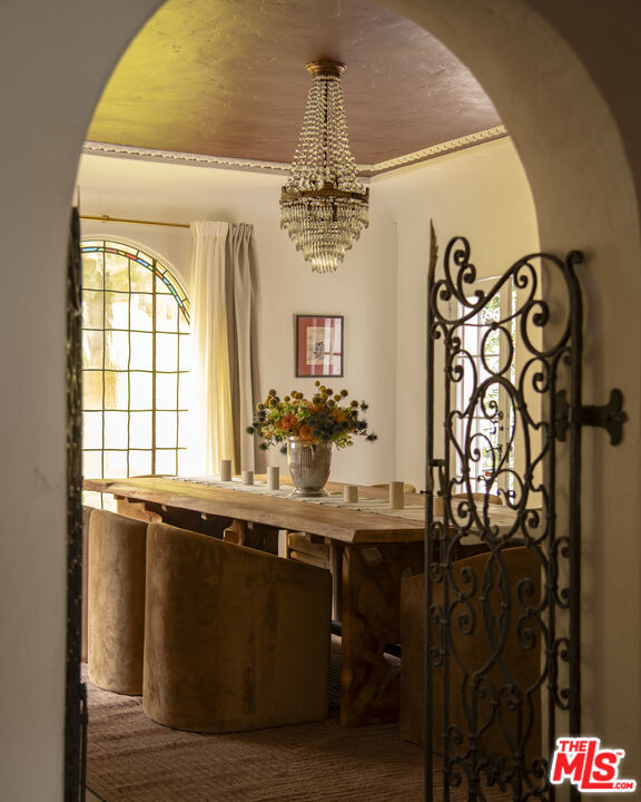 Image 8 of 44 For 5470 Los Feliz Boulevard