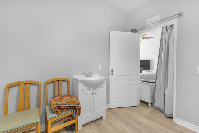 12622 Miracle Hill Road, Desert Hot Springs CA: https://media.crmls.org/mediaz/33d10cb2-10cc-496f-b1c0-49911b0bd48c.jpg