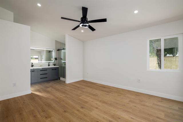 26872 Pinckney Way, Menifee CA: https://media.crmls.org/mediaz/33d2f897-6ce0-420e-a45a-dcd0e2742ed8.jpg