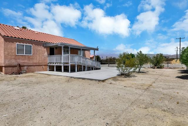 Image 21 of 27 For 16522 Mauna Loa Road