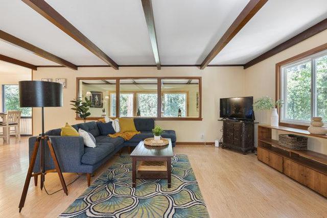 345 Saint Francis Drive, Boulder Creek CA: https://media.crmls.org/mediaz/33d37586-be99-4b6c-85bd-69cdfd4c3ade.jpg