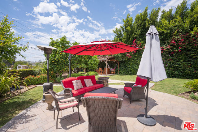 5966 ABERNATHY Drive, Los Angeles CA: https://media.crmls.org/mediaz/33d3778e-af31-46b2-b9ea-d5bc9e581c2f.jpg