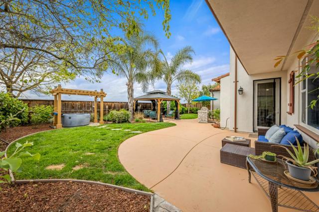 6600 Eagle Ridge Court, Gilroy CA: https://media.crmls.org/mediaz/33d46d6e-09f2-4b1c-9c08-553875a1dd9c.jpg