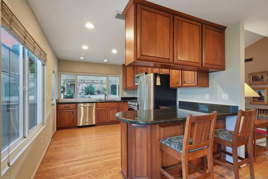 6502 Edmonton Ave - photo 11