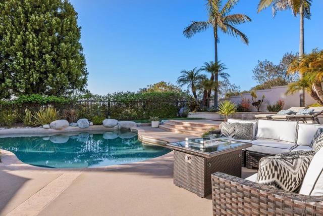 4798 Thurston Pl, San Diego CA: https://media.crmls.org/mediaz/33d71d2f-8583-4925-bfa6-0ae3e643b041.jpg