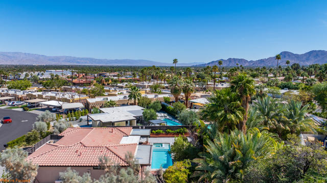 42602 Rancho Mirage Lane, Rancho Mirage CA: https://media.crmls.org/mediaz/33d7e8c1-5c7c-4a17-9dd7-414e43c273fc.jpg