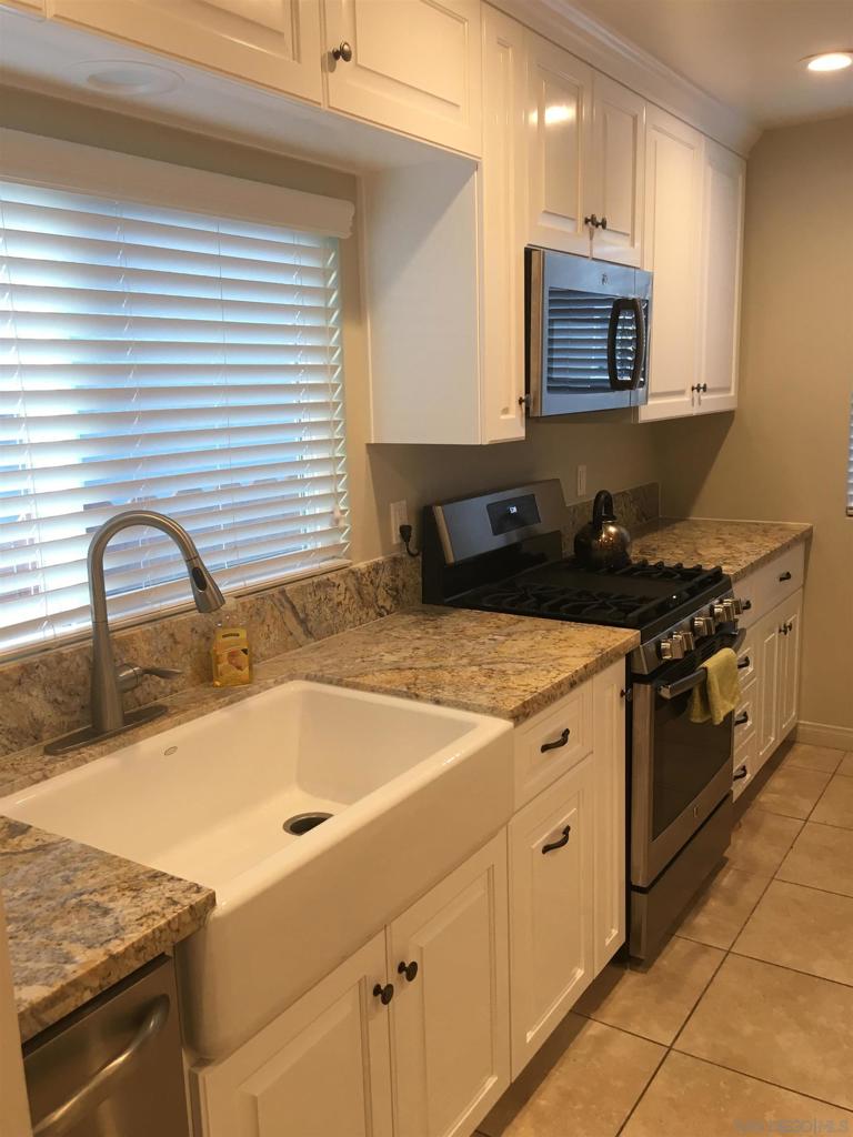 2568 Violet St - photo 8