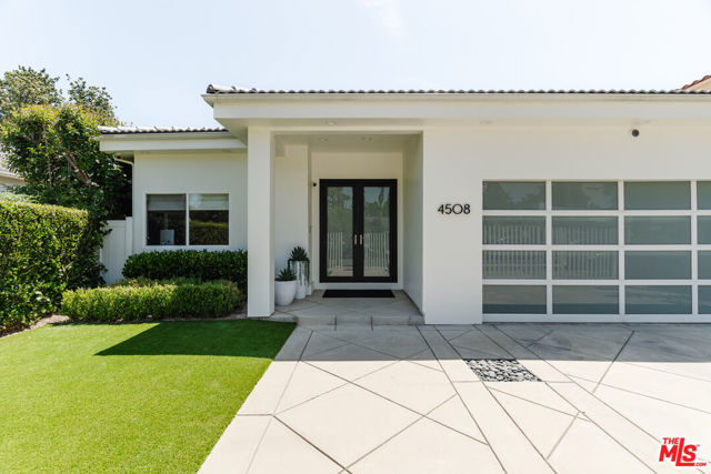 4508 Vesper Avenue, Sherman Oaks CA: https://media.crmls.org/mediaz/33d8665f-73af-4c55-b99b-b0f4041285c4.jpg
