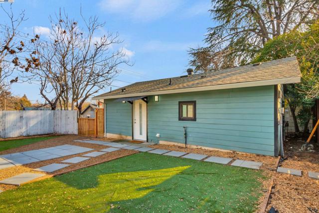 Image 54 of 60 For 207 D St Roseville