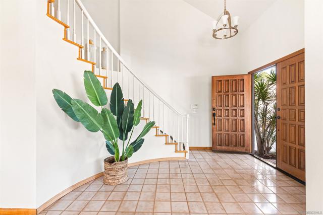 5838 Yokohama Ct, San Diego CA: https://media.crmls.org/mediaz/33d985c5-69cf-4a81-a58a-4ded2118fc6a.jpg