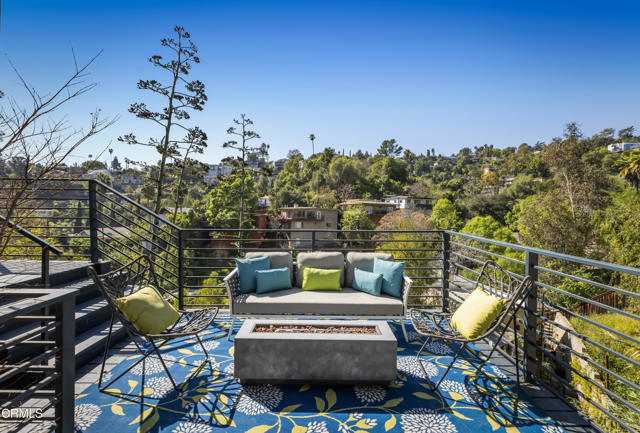 Detail Gallery Image 43 of 48 For 475 Rustic Dr, Los Angeles,  CA 90065 - 3 Beds | 3/1 Baths