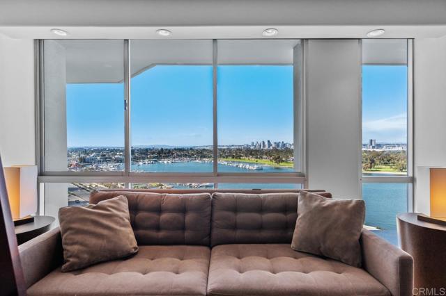 Detail Gallery Image 30 of 74 For 1820 Avenida Del Mundo #1507,  Coronado,  CA 92118 - 3 Beds | 2 Baths