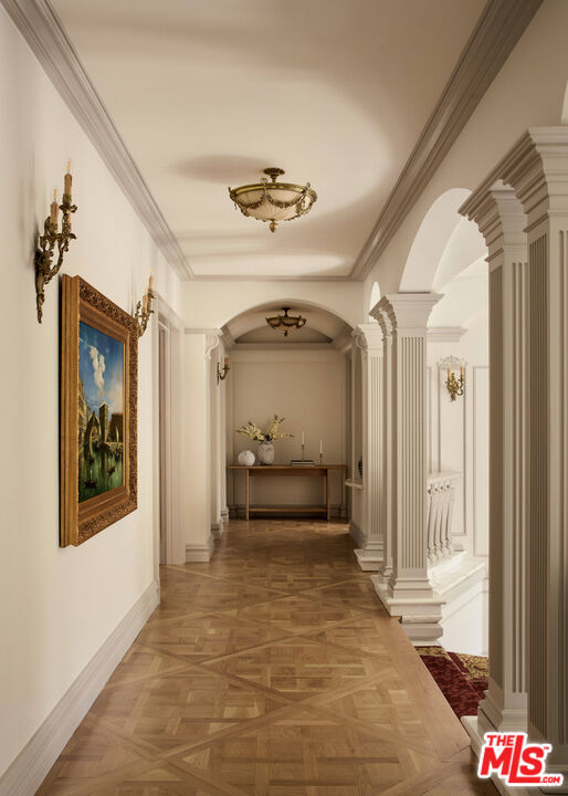 628 N Rodeo Drive, Beverly Hills CA: https://media.crmls.org/mediaz/33daf27f-5552-451c-bd34-6156e081954b.jpg