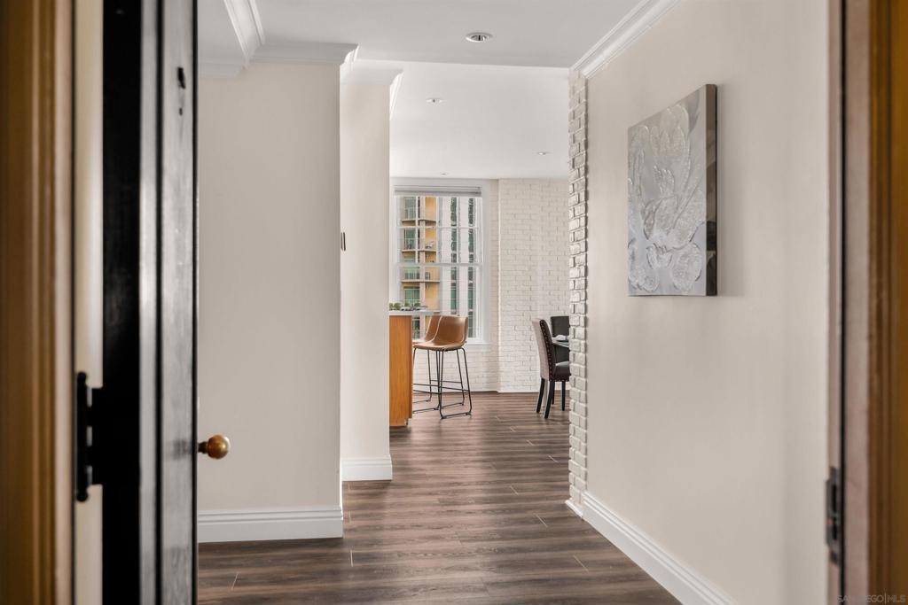 702 Ash St - photo 2