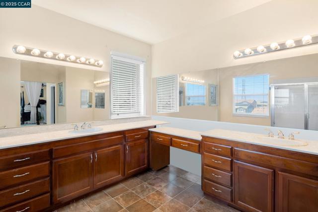 1426 Santa Teresa Dr, Pittsburg CA: https://media.crmls.org/mediaz/33db4c0c-831b-46e7-afb6-061390e90224.jpg