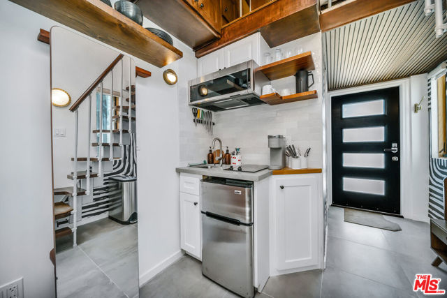 1940 N Avenue 51, Los Angeles CA: https://media.crmls.org/mediaz/33db4e94-03ff-4200-9d90-38846989be7e.jpg