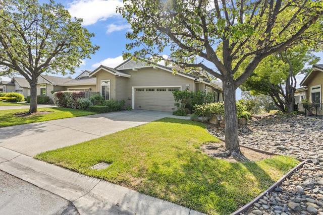 8646 Solera Drive, San Jose CA: https://media.crmls.org/mediaz/33db8d40-5f05-4cea-9476-40bd91b319bd.jpg