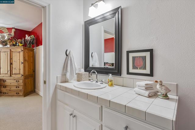 Image 37 of 49 For 526 Justin Morgan Dr