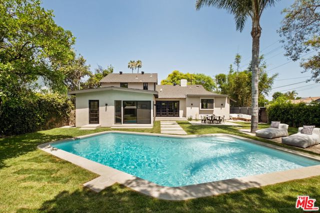 7401 Costello Avenue, Van Nuys CA: https://media.crmls.org/mediaz/33dd5c8d-8d1f-43d3-ba46-53d34f48e3ad.jpg