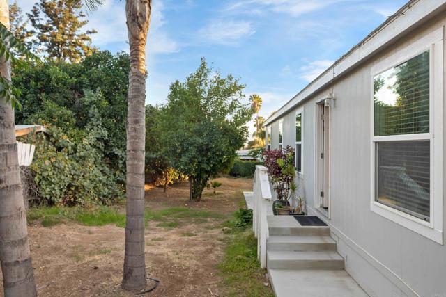 33615 Orange Street, Wildomar CA: https://media.crmls.org/mediaz/33ddbfe8-7904-43f1-abb3-451062a58dc4.jpg