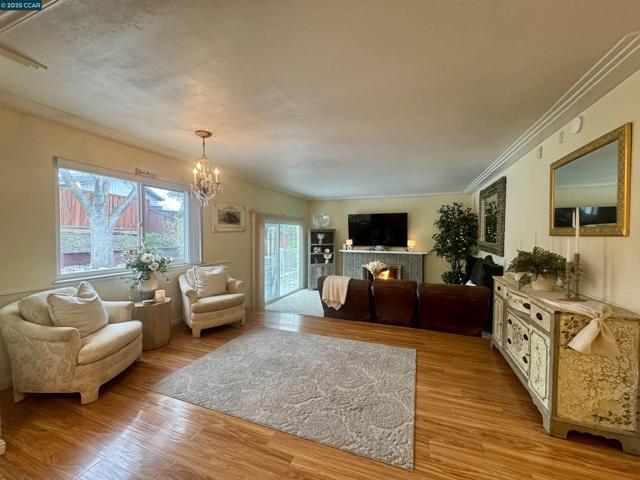 Image 17 of 46 For 2279 Saint George Dr