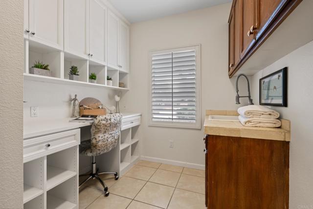 Detail Gallery Image 19 of 58 For 14403 Gaslight Ct, Poway,  CA 92064 - 5 Beds | 5 Baths