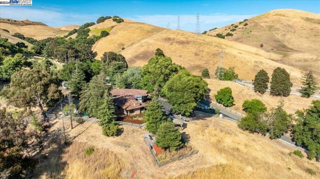 Image 2 of 60 For 41660 Vargas Rd