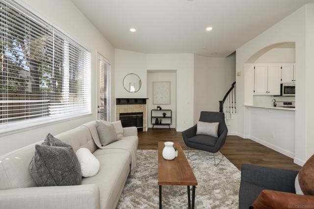 11540 Miro Cir, San Diego CA: https://media.crmls.org/mediaz/33def46a-dc27-42d0-8d5d-1b46eb3d950f.jpg