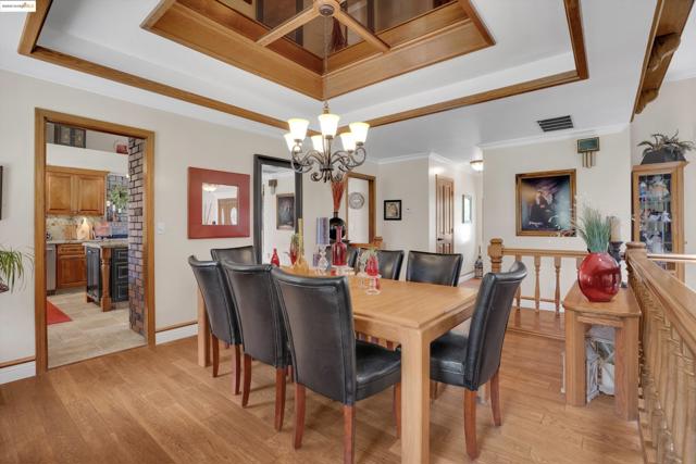 2960 Almondwood Pl, Oakley CA: https://media.crmls.org/mediaz/33dfee92-25f1-42d4-9e9b-878872571ef3.jpg
