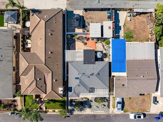 1426 Morenci St, San Diego CA: https://media.crmls.org/mediaz/33e02b1b-9828-4baa-b079-2827e0604abb.jpg