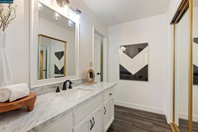5104 Alhambra Valley Rd, Martinez CA: https://media.crmls.org/mediaz/33e091c6-9753-4fa7-96f4-abbd11b3b24d.jpg